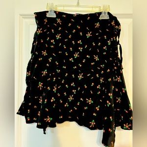 Urban Outfitters Wrap Skirt Size Large